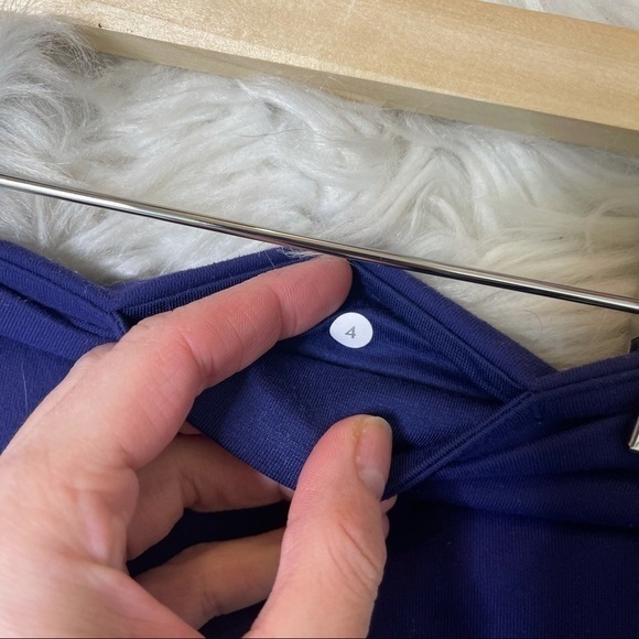 Lululemon Essential Rhythm Workout‎ Leggings 4 - Picture 6 of 12